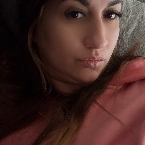 Meet your Posher, Rachel - Picture 1 of 1